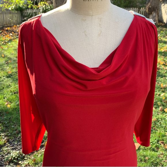 For Valentine's Day?    Red Body-Skimming Dress - Picture 2 of 13